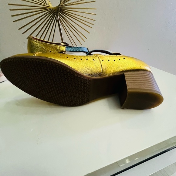 Mary Jane  by Julia bo/Gold and Blue Flats with Brogue Detailing - Picture 3 of 6
